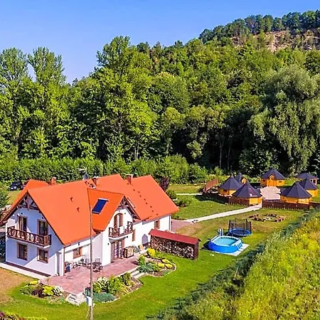 Pod Chmielarzem Bed & Breakfast Wojcieszów