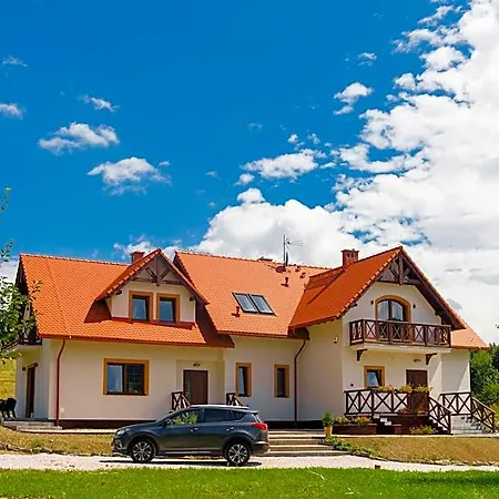 Pod Chmielarzem Bed & Breakfast 3*