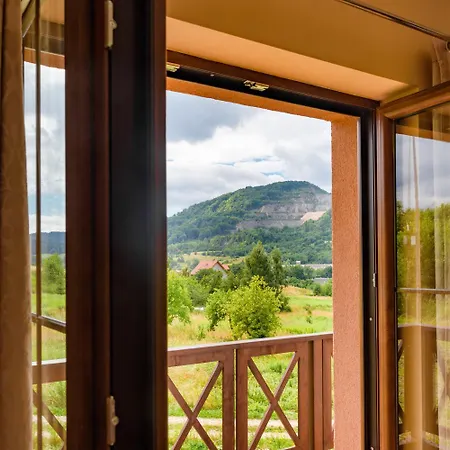 Pod Chmielarzem Wojcieszów