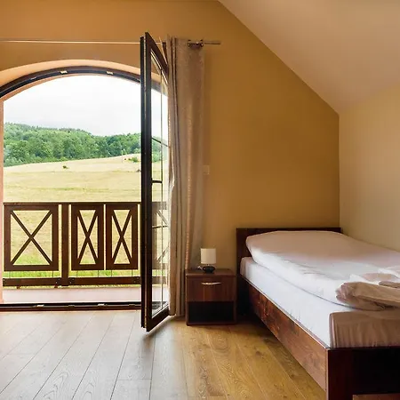 Pod Chmielarzem Bed & Breakfast Wojcieszow