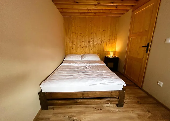 Pod Chmielarzem Bed & Breakfast