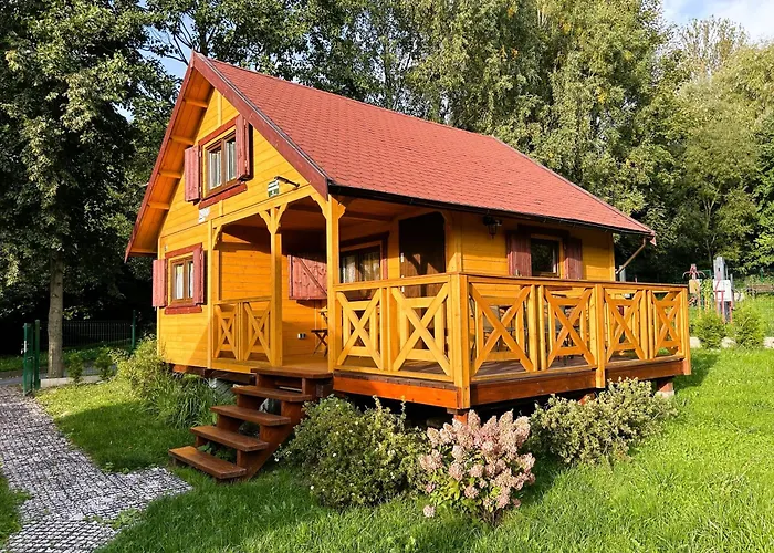 Pod Chmielarzem Bed & Breakfast 3*